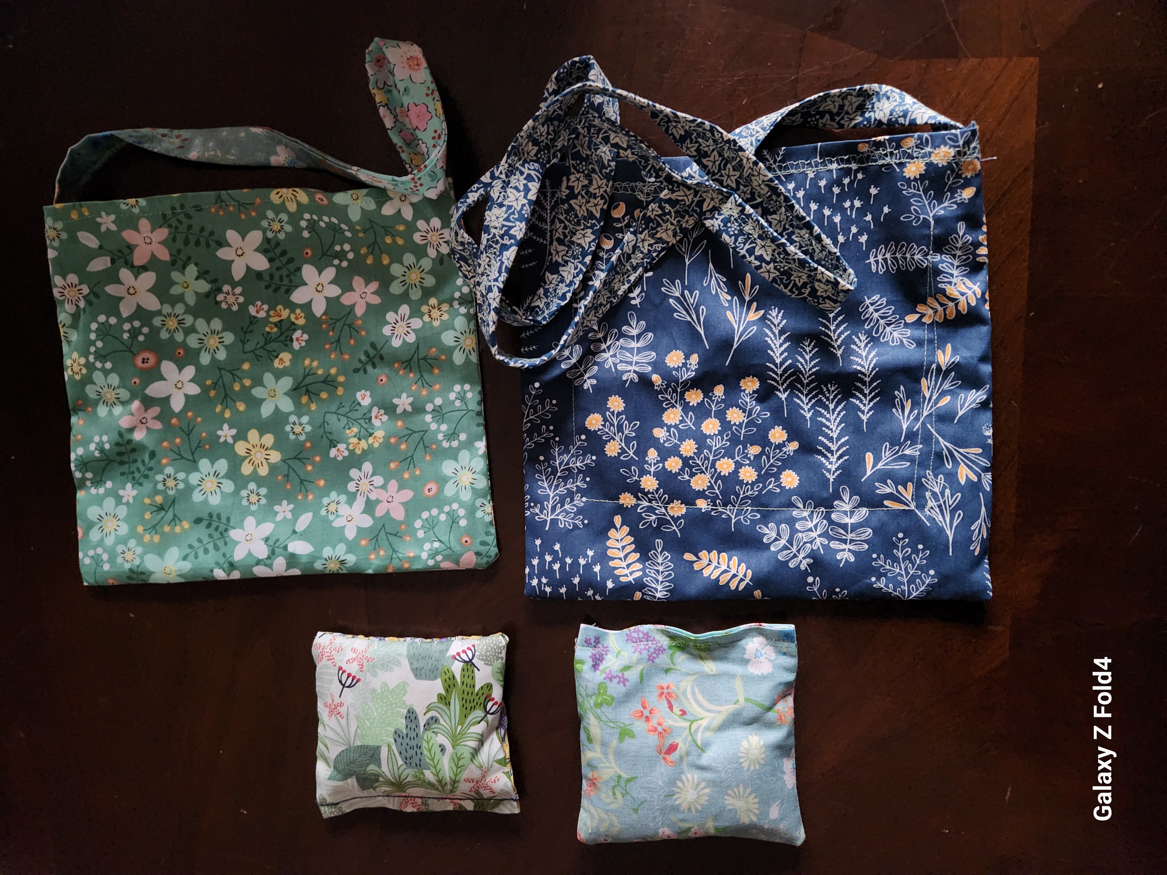 Fabric%20bags%20and%20lavender%20sachets%202